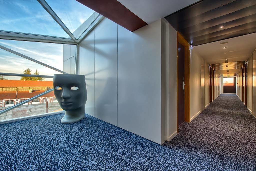 Nex Hotel Tarbes Exterior foto