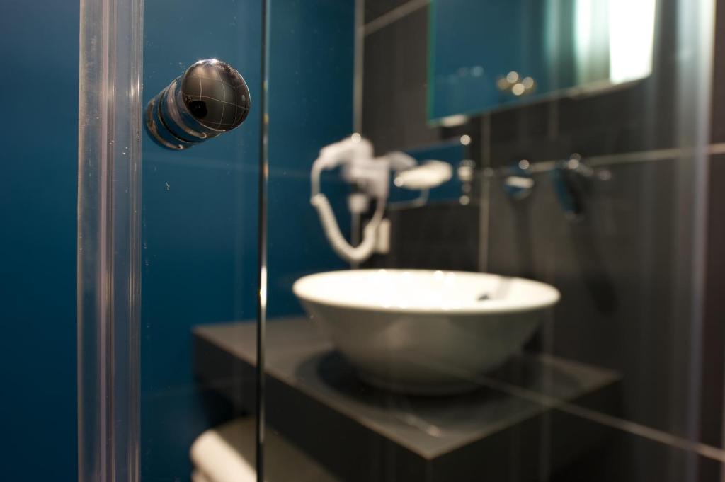 Nex Hotel Tarbes Habitación foto