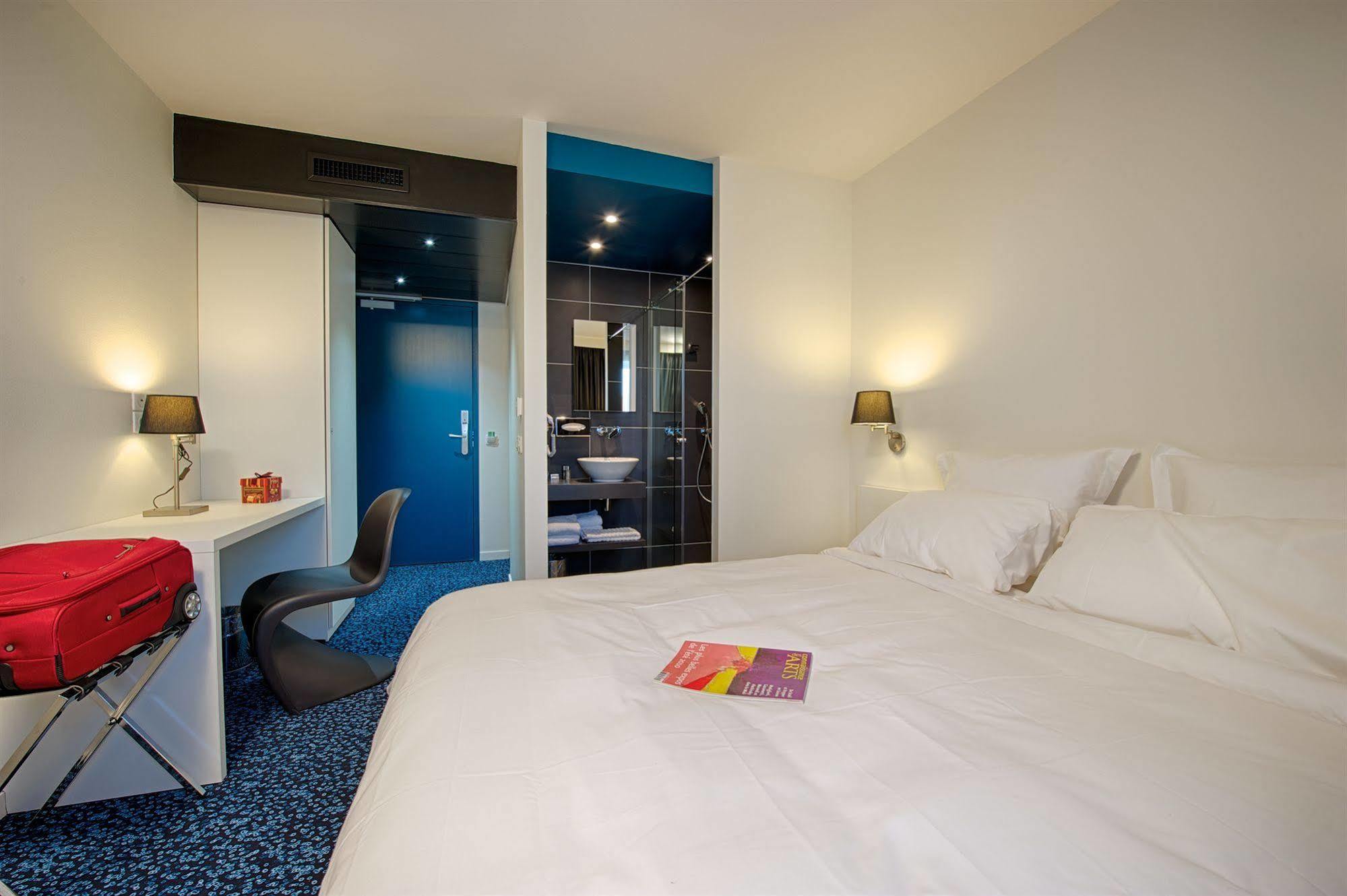 Nex Hotel Tarbes Exterior foto